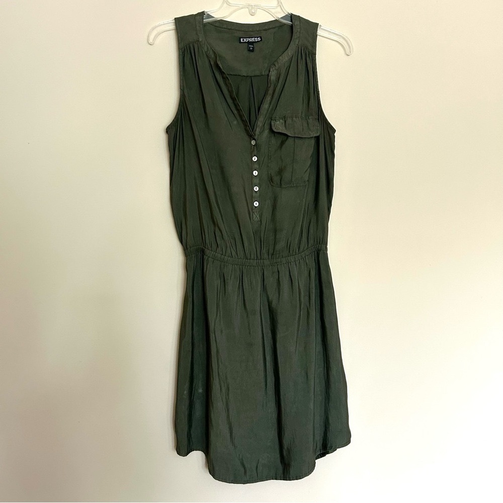 Express Women’s Olive Green Sleeveless Scoop Neck Midi Dress